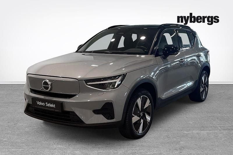Grå Begagnad 2024 Volvo XC40 Core SUV | 379 000 kr - Bild 1/4