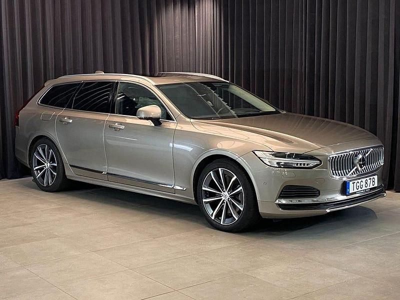 Grå Begagnad 2021 Volvo V90 Inscription Kombi | 384 900 kr (Lite dyr) - Bild 1/4