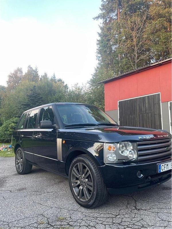Blå Begagnad 2004 Land Rover Range Rover SUV | 145 000 kr - Bild 1/4