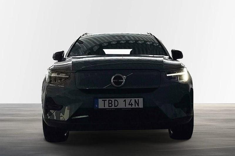 Begagnad Volvo XC40 Core 175 kW (238 HK) 2023 Grå SUV