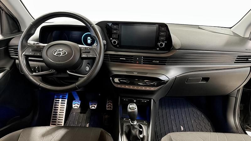 Begagnad Hyundai Bayon 101 HK (74 kW) 2022 Svart SUV