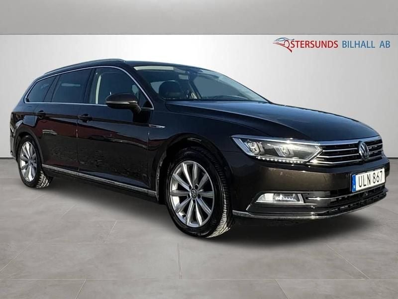 Brun Begagnad 2015 VW Passat GT Kombi | 154 900 kr (Marknadspris) - Bild 1/4