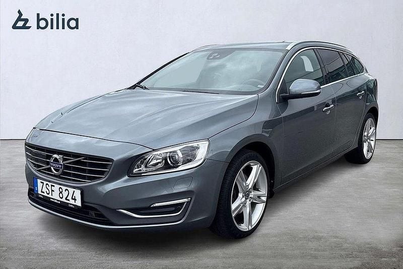 Grå Begagnad 2018 Volvo V60 Standard Kombi | 214 900 kr (Bra pris) - Bild 1/3