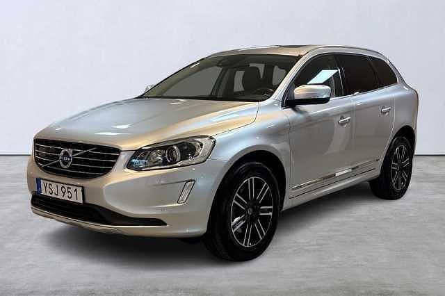 Silver Begagnad 2017 Volvo XC60 Standard SUV | 279 900 kr (Superpris) - Bild 1/4