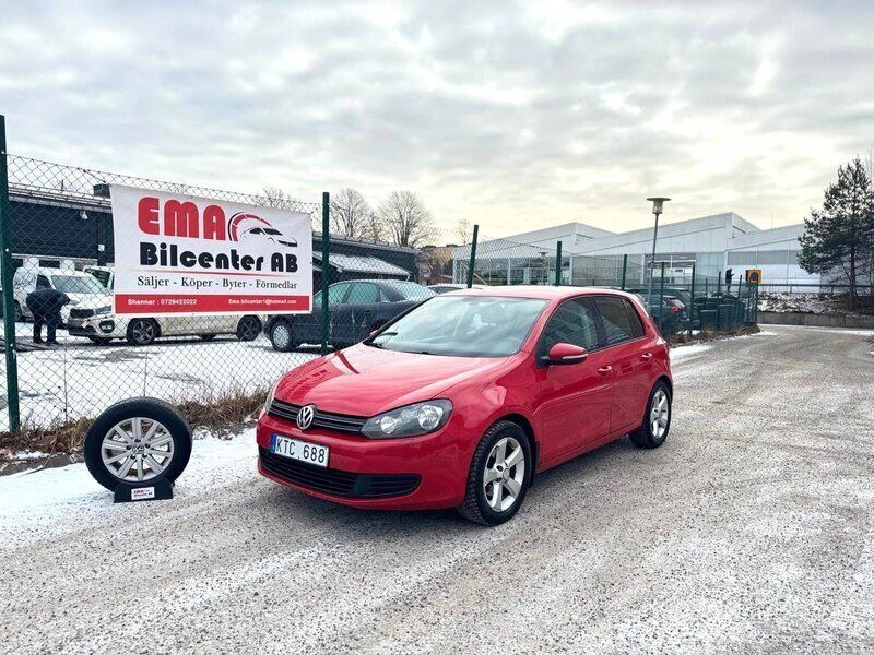 Röd Begagnad 2010 VW Golf VI Halvkombi | 34 900 kr (Marknadspris) - Bild 1/4
