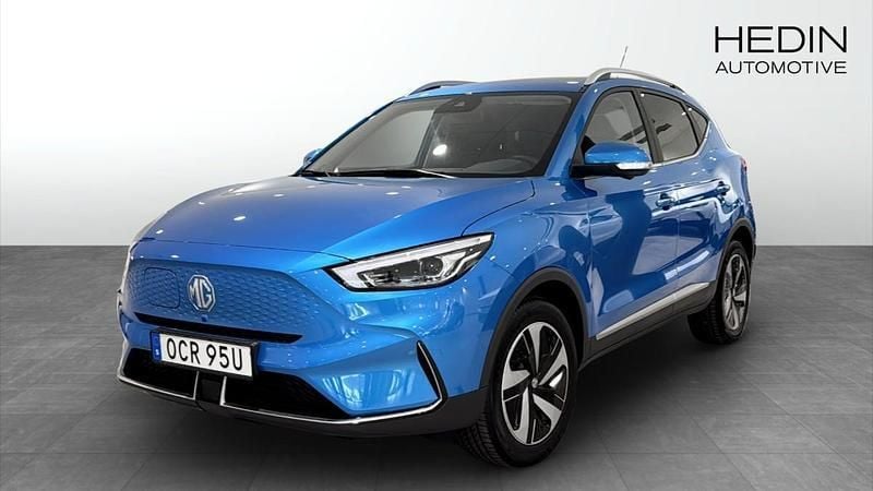 Blå (blue) Begagnad 2022 MG ZS Luxury Sedan | 244 900 kr (Bra pris) - Bild 1/4