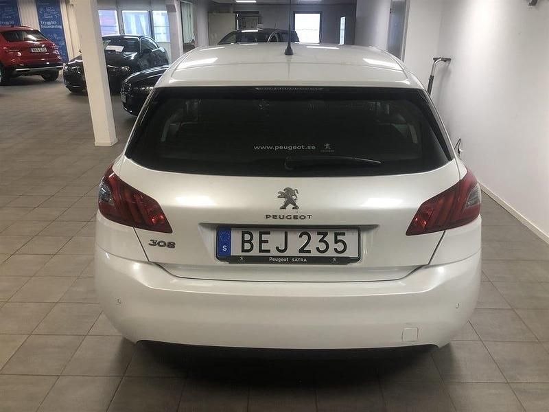 Begagnad Peugeot 308 Active 131 HK (96 kW) 2018 Vit Halvkombi