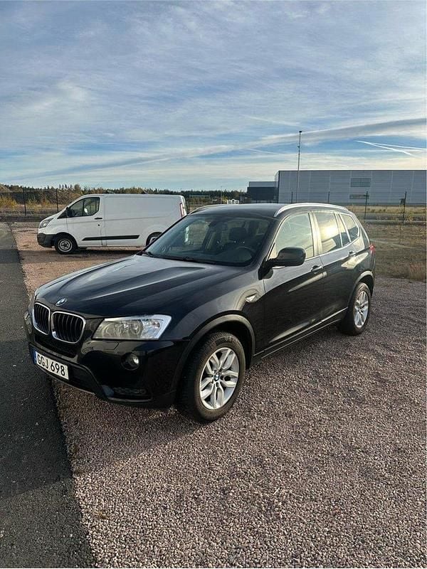 Svart Begagnad 2014 BMW X3 SUV | 140 000 kr (Bra pris) - Bild 1/4