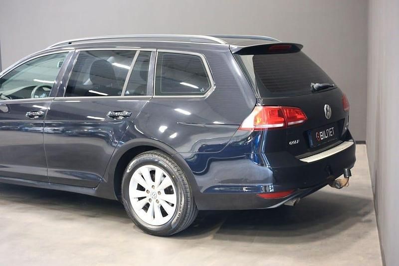 Begagnad VW Golf VII 105 HK (77 kW) 2014 Svart Kombi