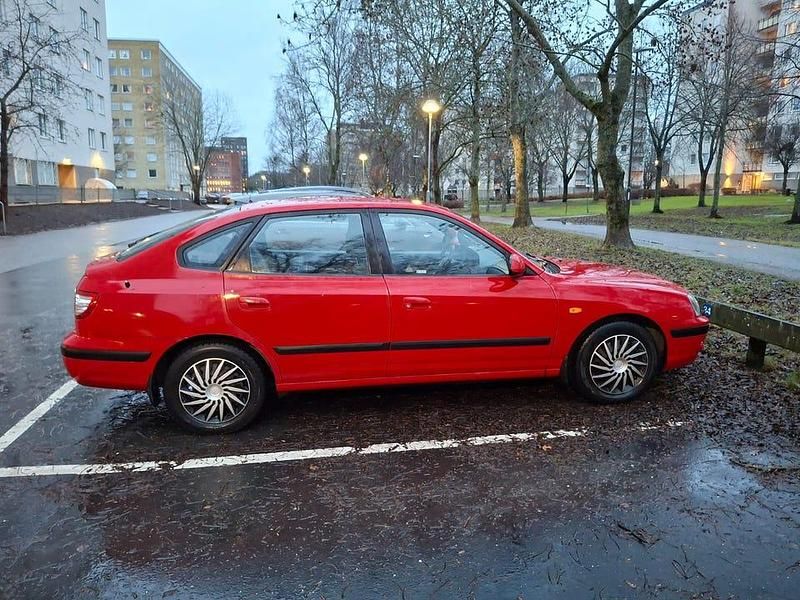 Begagnad Hyundai Elantra 143 HK (105 kW) 2006 Halvkombi