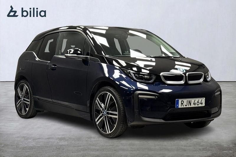Blå Begagnad 2022 BMW i3 Comfort Edition Halvkombi | 234 900 kr (Marknadspris) - Bild 1/4
