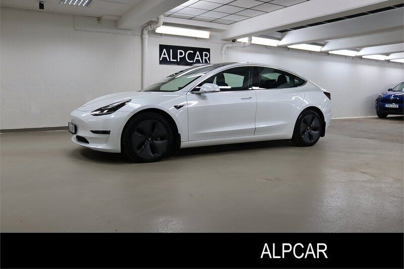 Vit Begagnad 2020 Tesla Model 3 Long Range Sedan | 289 900 kr (Lite dyr) - Bild 1/4