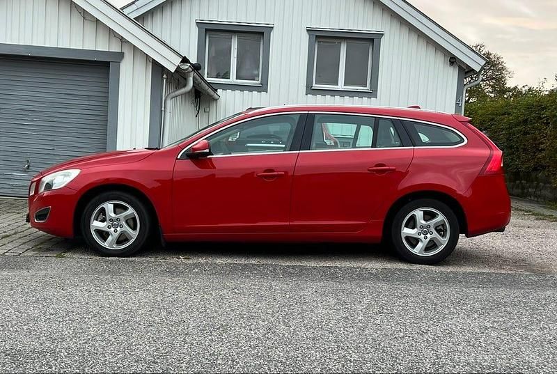 Begagnad Volvo V60 163 HK (119 kW) 2012 Kombi