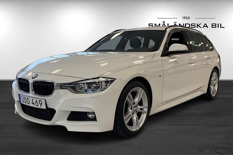 Vit Begagnad 2016 BMW 318 M Sport Kombi | 199 000 kr (Marknadspris) - Bild 1/4