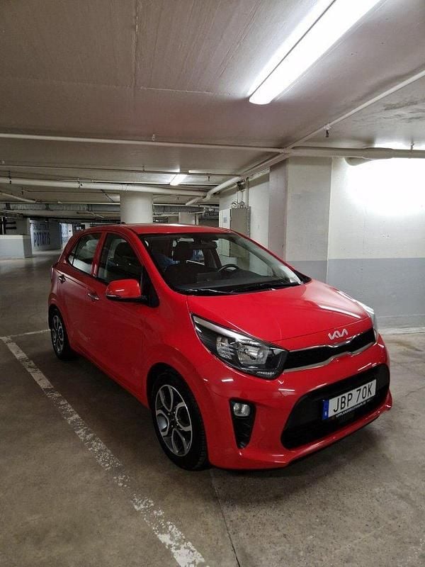 Röd Begagnad 2022 Kia Picanto Advance Halvkombi | 129 000 kr (Marknadspris) - Bild 1/2