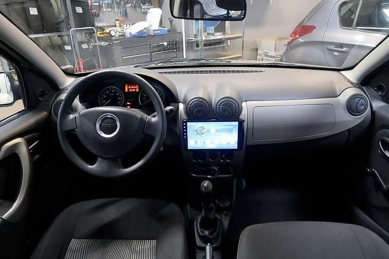 Begagnad Dacia Sandero 87 HK (63 kW) 2009 Grå Halvkombi