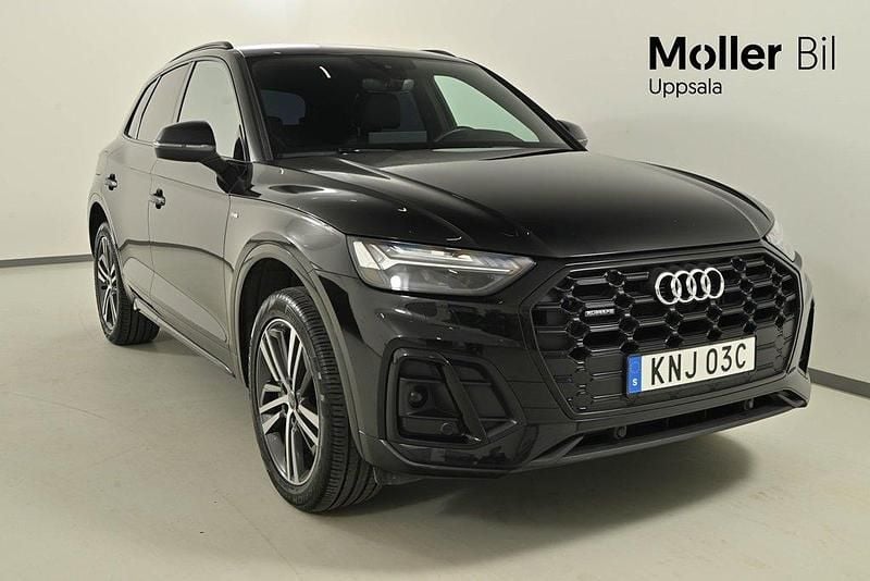 Svart (mytsvart metallic) Begagnad 2024 Audi Q5 S-Line SUV | 609 900 kr - Bild 1/4