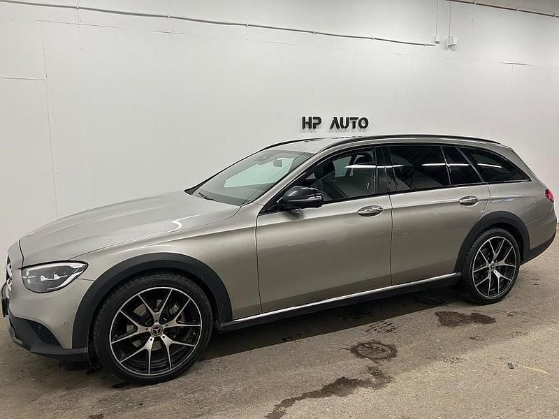 Begagnad Mercedes E220 All-Terrain 194 HK (142 kW) 2022 Silver Kombi