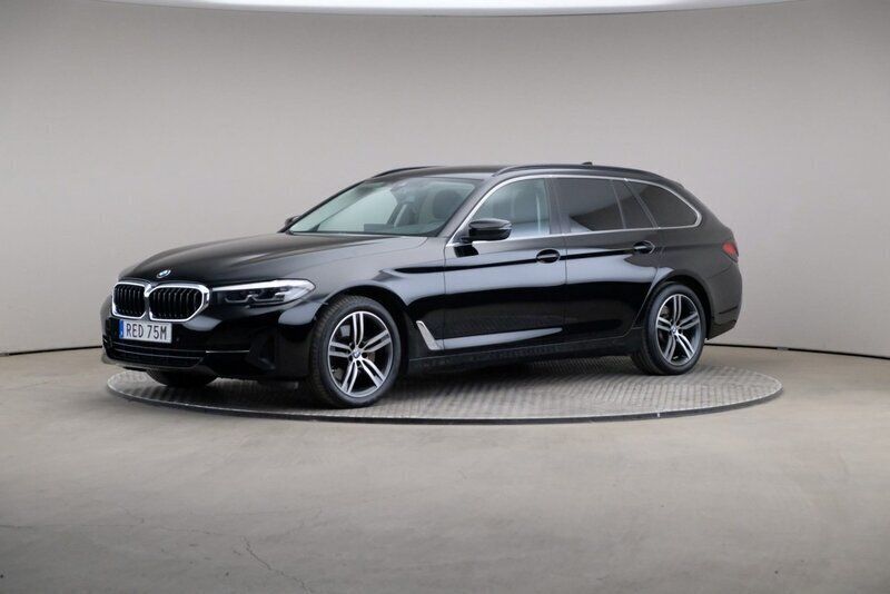 Svart Begagnad 2021 BMW 520 Kombi | 325 000 kr (Superpris) - Bild 1/4