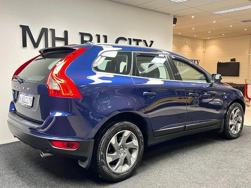 Begagnad Volvo XC60 Ocean Race 163 HK (119 kW) 2012 Blå SUV