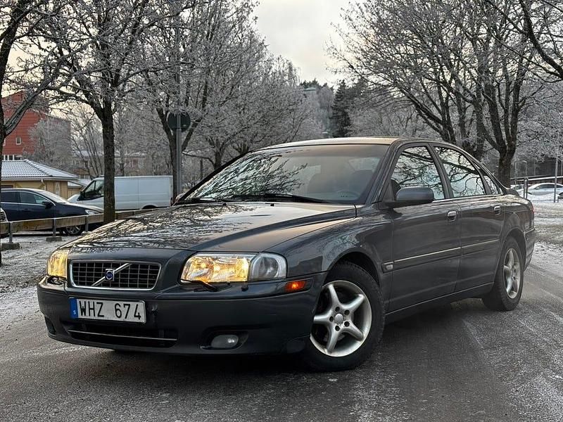Begagnad 2005 Volvo S80 Sedan | 25 000 kr (Marknadspris) - Bild 1/4