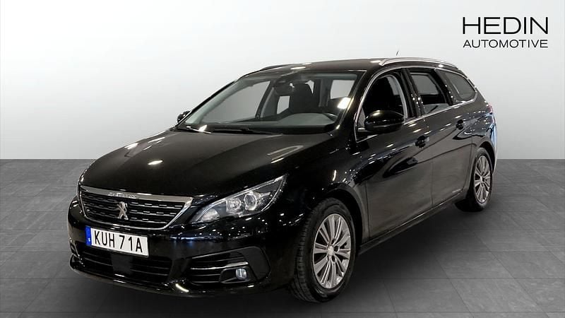 Svart (black) Begagnad 2019 Peugeot 308 Kombi | 164 800 kr (Marknadspris) - Bild 1/4