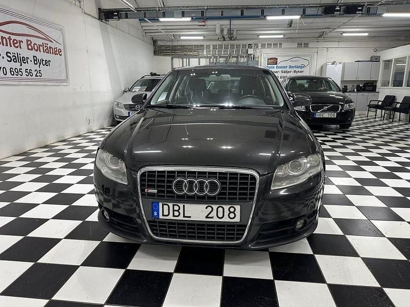 Begagnad Audi A4 Comfort 200 HK (147 kW) 2007 Grå Sedan