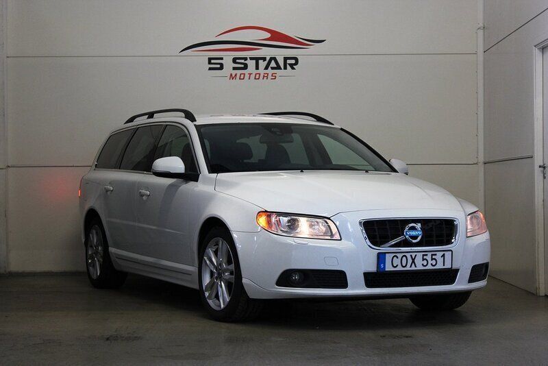 Vit Begagnad 2012 Volvo V70 Momentum Kombi | 84 900 kr (Marknadspris) - Bild 1/4