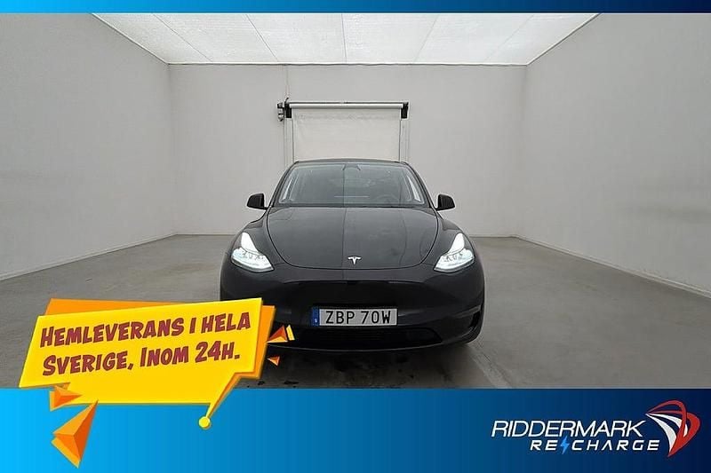 Begagnad Tesla Model Y Long Range AWD 378 kW (514 HK) 2023 Svart SUV