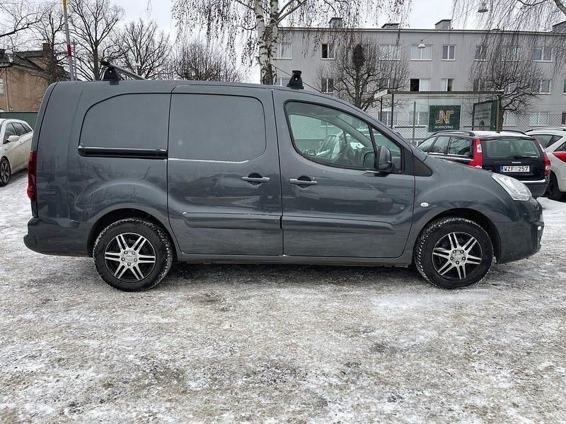 Begagnad Citroën Berlingo 99 HK (72 kW) 2015 Grå Minibuss