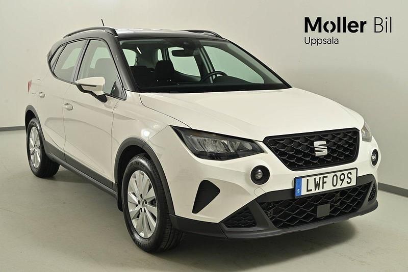 Vit (candy white midnight blac) Begagnad 2022 Seat Arona Style SUV | 169 900 kr (Marknadspris) - Bild 1/4