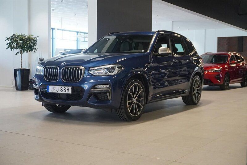 Blå (phytonic blue) Begagnad 2018 BMW X3 M Sport SUV | 409 800 kr (Marknadspris) - Bild 1/4