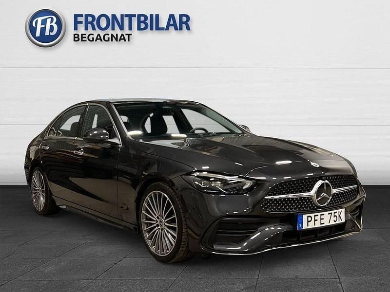 Grå Begagnad 2022 Mercedes C200 AMG line Sedan | 384 900 kr (Superpris) - Bild 1/3