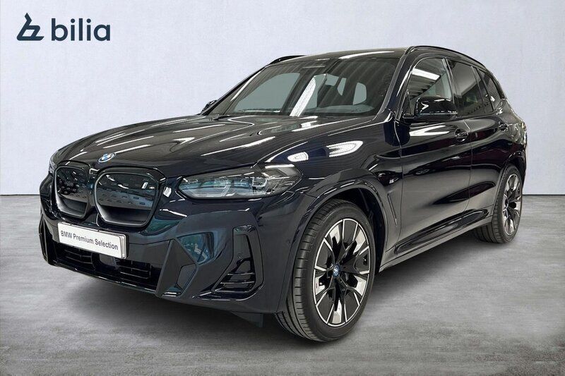 Svart Begagnad 2023 BMW iX3 Comfort Edition SUV | 599 900 kr (Marknadspris) - Bild 1/4