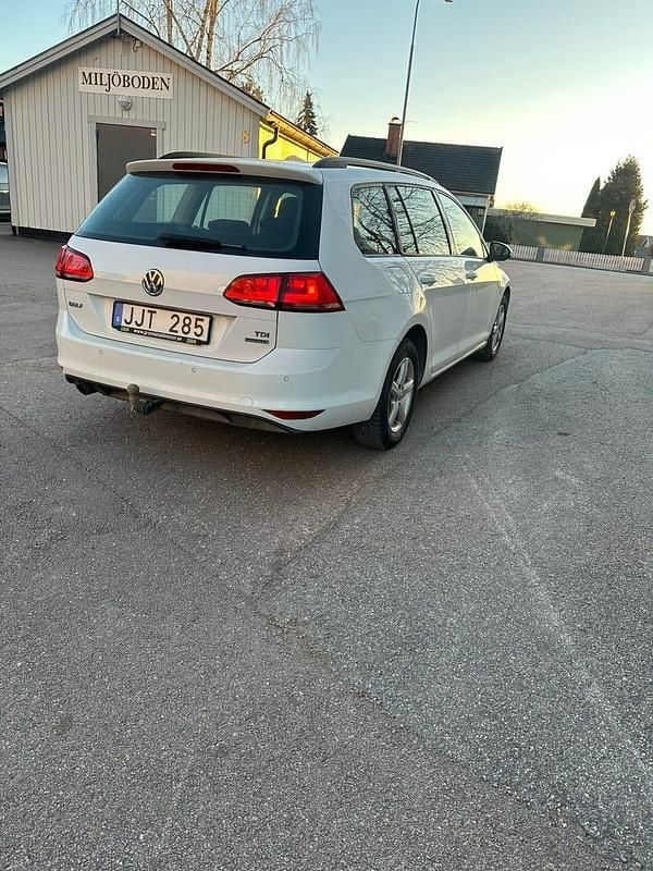 Begagnad VW Golf VII 105 HK (77 kW) 2014 Kombi