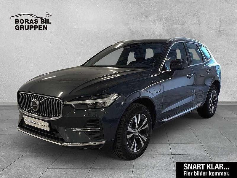 Mörkblå (blå) Begagnad 2022 Volvo XC60 Inscription SUV | 369 000 kr (Superpris) - Bild 1/4