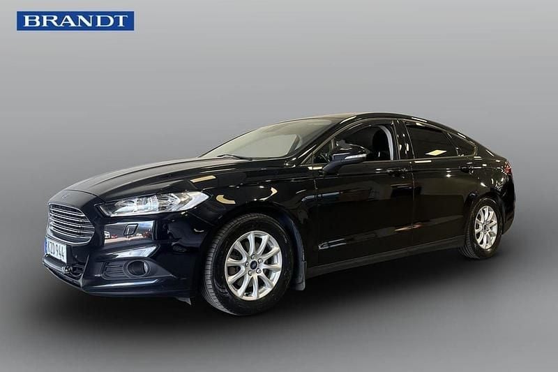 Svart Begagnad 2016 Ford Mondeo Halvkombi | 119 000 kr (Marknadspris) - Bild 1/4