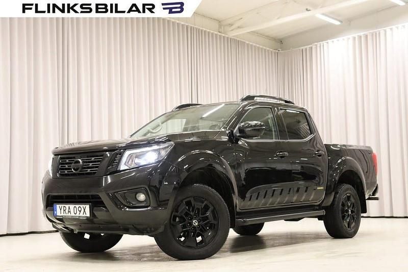 Svartmetallic Begagnad 2020 Nissan Navara N-Guard Pickup | 329 900 kr (Marknadspris) - Bild 1/4