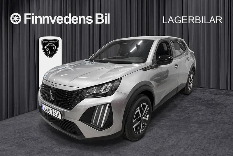 Grå Ny 2025 Peugeot 2008 S SUV | 279 800 kr (Marknadspris) - Bild 1/4