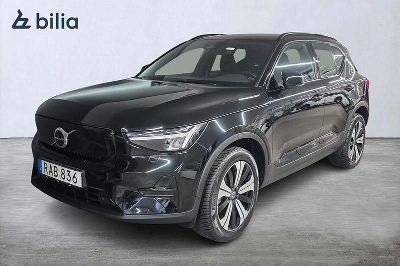 Begagnad Volvo XC40 Core 185 kW (252 HK) 2022 Svart SUV