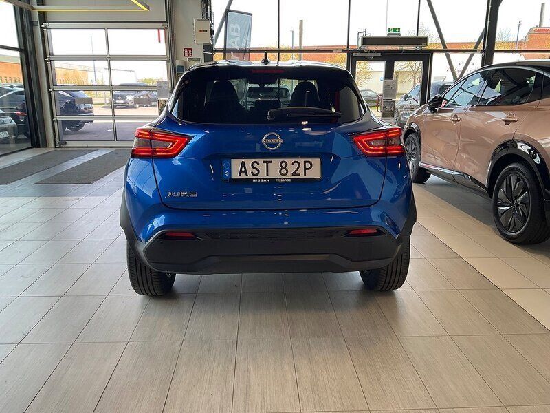 Begagnad Nissan Juke N-Connecta 115 HK (84 kW) 2024 Mfl SUV