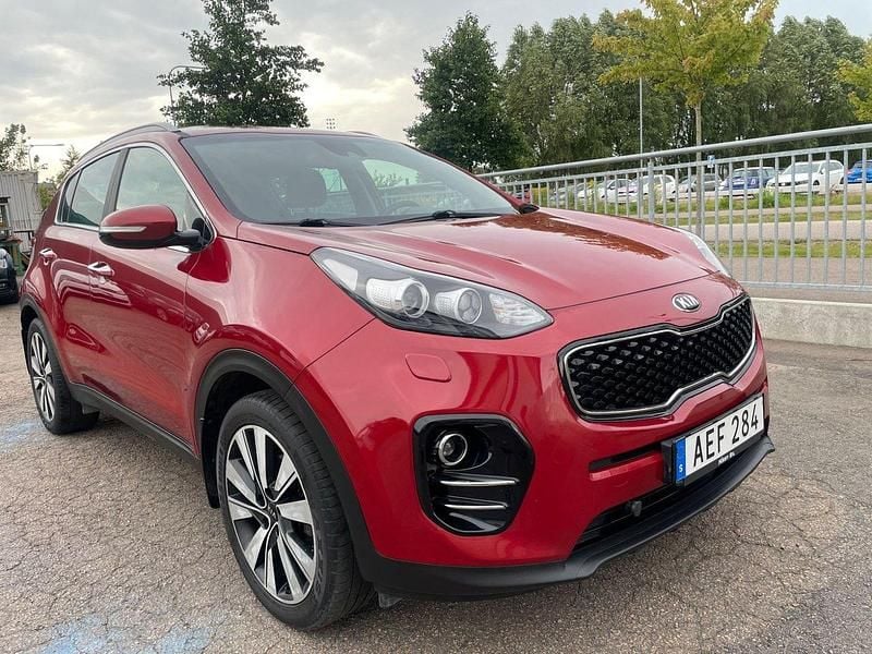 Röd Begagnad 2016 Kia Sportage Advance SUV | 139 900 kr (Marknadspris) - Bild 1/4
