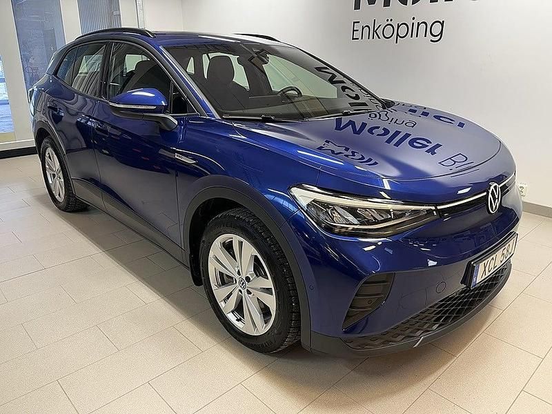 Blå Begagnad 2023 VW ID.4 Pro Performance SUV | 319 900 kr (Bra pris) - Bild 1/4