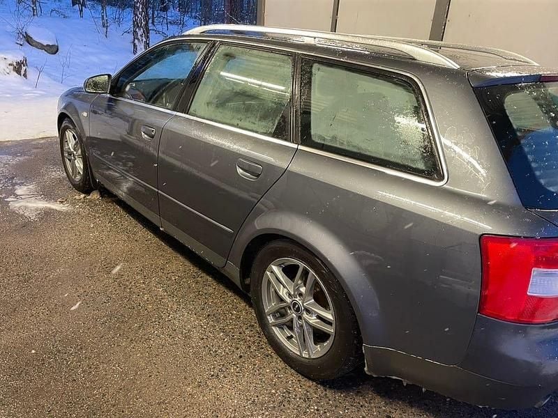 Begagnad 2003 Audi A4 Kombi | 29 000 kr (Marknadspris) - Bild 1/4