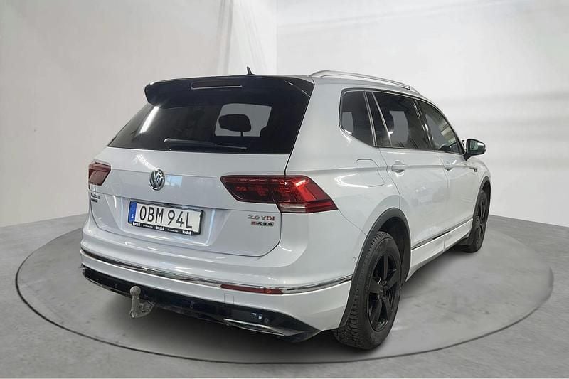 Begagnad VW Tiguan Allspace GT 200 HK (147 kW) 2019 Vit SUV