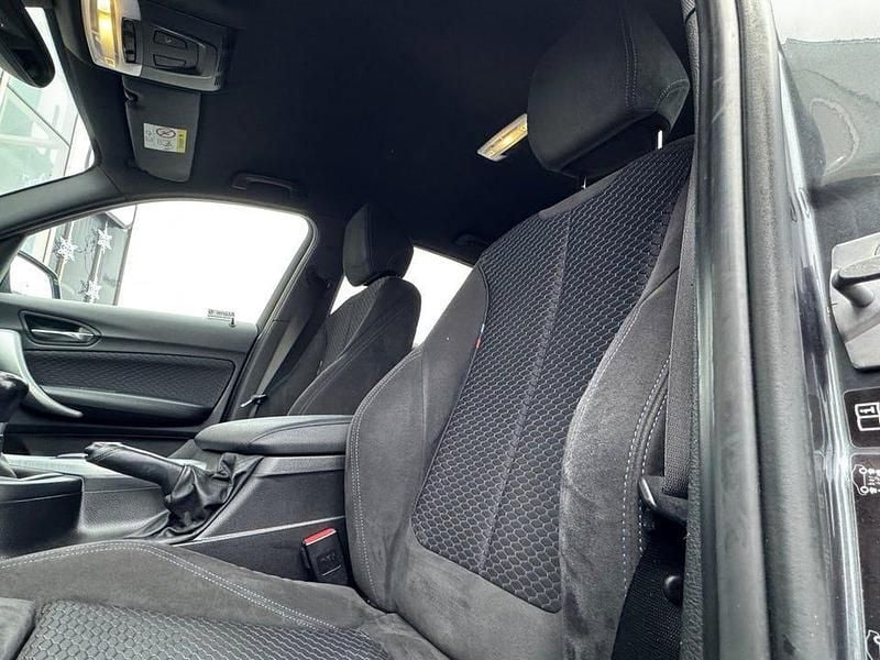 Begagnad BMW 116 M Sport 136 HK (100 kW) 2015 Grå Halvkombi