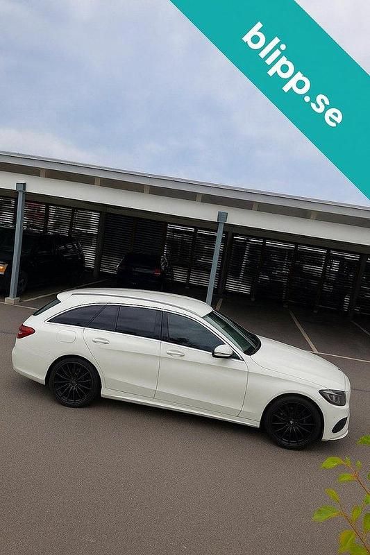 Vit Begagnad 2015 Mercedes CLA200 Shooting Brake Kombi | 154 900 kr (Bra pris) - Bild 1/4
