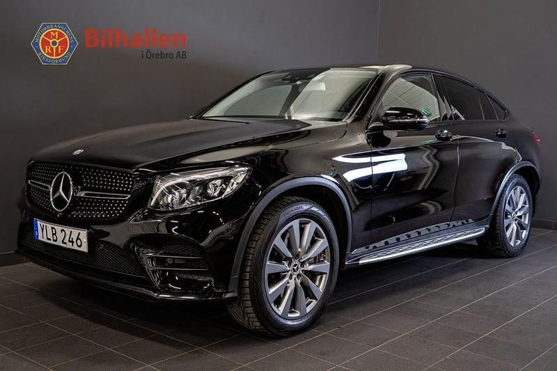 Svart Begagnad 2017 Mercedes GLC250 AMG Sportkupé | 349 900 kr (Marknadspris) - Bild 1/4