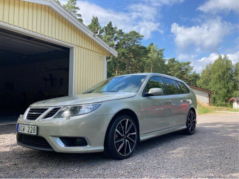 Silver Begagnad 2008 Saab 9-3 Aero Kombi | 109 000 kr - Bild 1/4