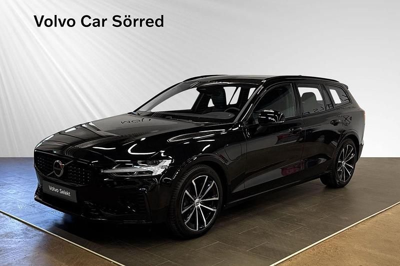Svart Begagnad 2024 Volvo V60 Plus Kombi | 479 900 kr (Marknadspris) - Bild 1/3